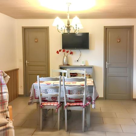 Appartement Cosy A Cornimont 30 M² Avec Terrasse Et Vue Montagne מראה חיצוני תמונה
